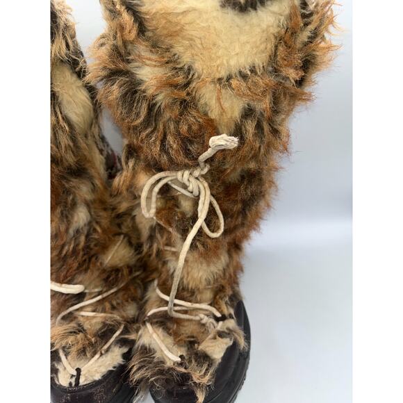 Muk Luks Women's Red Tan Knit Design Snow Boots Faux Fur Lined Size 9 Tan/Beige - Picture 8 of 16